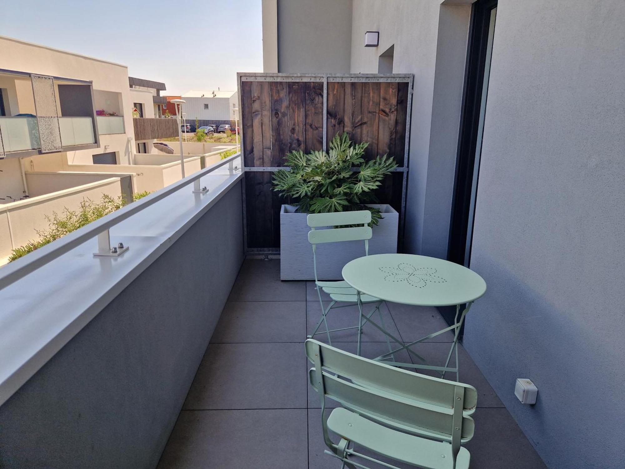 Les Carrelets - Jardin D'hiver- Wifi-terrasse-paking Apartment Puilboreau